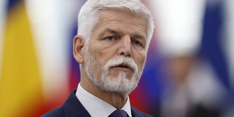 پراگ: هیچکس در اروپا خواهان درگیری ناتو با روسیه نیست