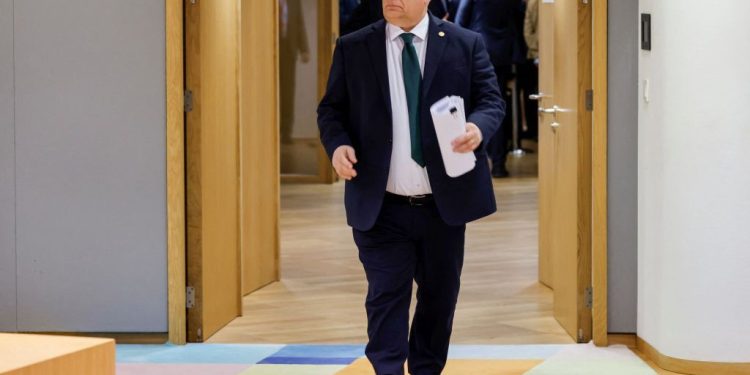 اوربان: اوکراین و بروکسل میخواهند تمام اروپا را به جنگ با روسیه بکشانند