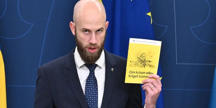 سوئد و فنلاند خواستار آمادگی شهروندان برای شرایط جنگی شدند