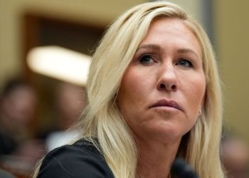 نماینده کنگره آمریکا: بایدن به دنبال آغاز جنگ جهانی سوم است