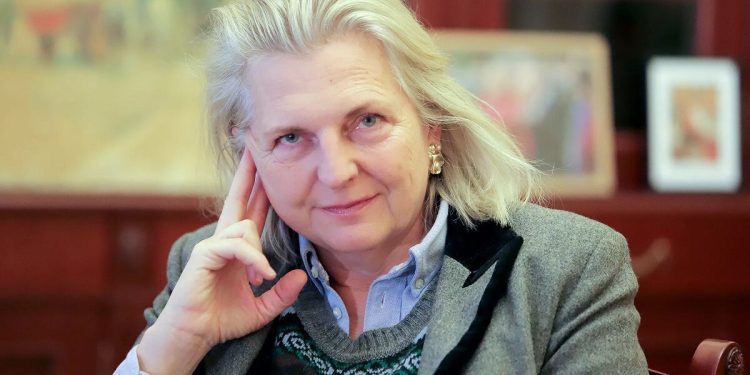 انتقاد مقام سابق اتریش از نقش دول غربی در درگیریهای سوریه و اوکراین