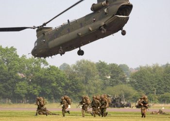 تایمز: لندن در تخصیص بودجه دفاعی از رقبای خود عقب مانده است