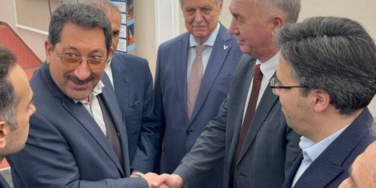 وزیر صمت برای شرکت در اجلاس اتحادیه اوراسیا وارد روسیه شد