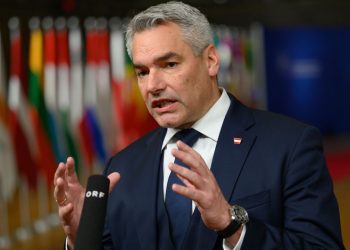 صدراعظم اتریش : بزودی کناره‌گیری می کنم