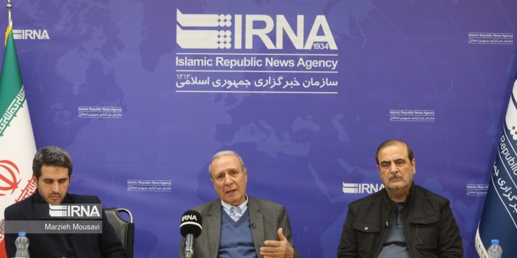 علل سقوط ۱۱ روزه دولت اسد؛ حمله نظامی، میخ آخر بر سیستم از درون پاشیده