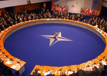 کارشناس نظامی فرانسوی: احتمال از میان رفتن ناتو وجود دارد