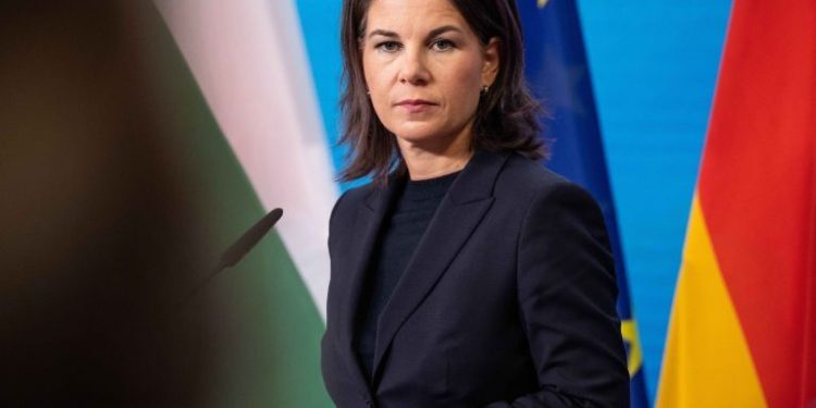 آلمان در انتقاد به اقدام ترامپ در تحریم دیوان لاهه: «کسی بالاتر از قانون نیست»