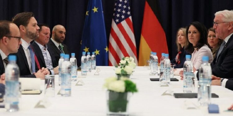 ونس: اروپا برای امنیت خود باید بیشتر هزینه کند