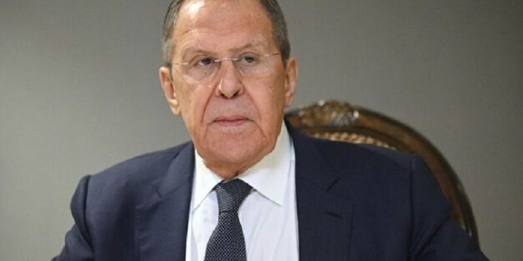 لاوروف: گفتار هسته ای ماکرون تهدیدی برای روسیه است