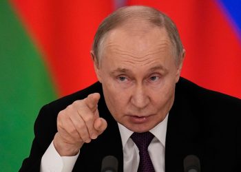 بلومبرگ: پوتین الحاق چهار منطقه اوکراین به روسیه را شرط هر توافق صلحی می‌داند