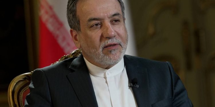 تمایل ایران برای توسعه جلسات سه جانبه با چین و روسیه