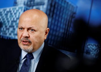 کناره‌گیری موقت دادستان دادگاه لاهه