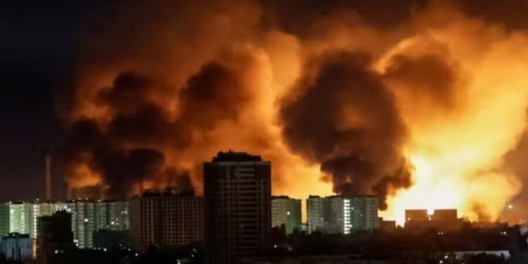 سکوت آمریکا مقابل حملات روسیه؛ شکست رویکرد ترامپ در مهار جنگ اوکراین