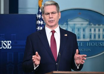 واشنگتن: آمریکا آماده امضای قرارداد مواد معدنی با اوکراین است