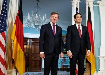 گفت‌وگوی وزیران خارجه آمریکا و آلمان درباره ایران، چین و جنگ اوکراین