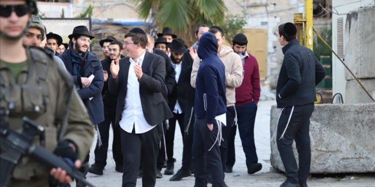 فرانسه حملات مهاجران صهیونیستی به فلسطینی ها را محکوم کرد