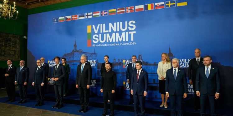 لهستان، رومانی و لیتوانی: جناح شرقی ناتو از عضویت اوکراین در این ائتلاف نظامی حمایت میکند