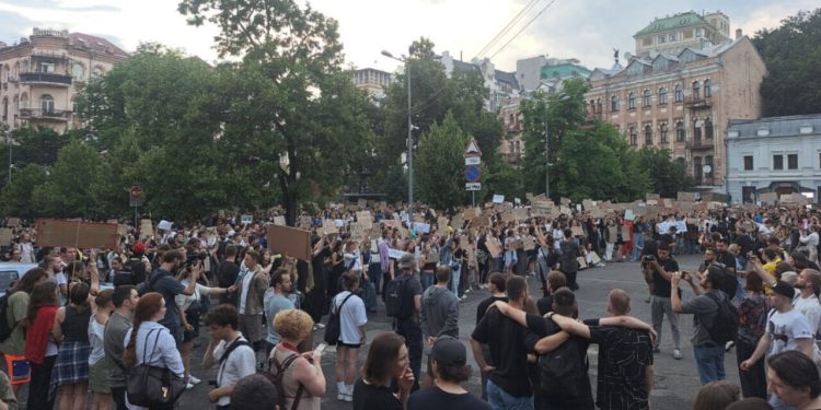 تظاهرات کنترل Zelnsky در اوکراین