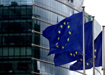 رویترز: اروپا در حال بررسی گزینه های بسیاری برای اقدام علیه اسرائیل است