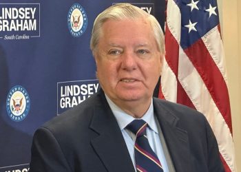 سناتور آمریکایی: پوتین در مورد ترامپ بسیار اشتباه بود