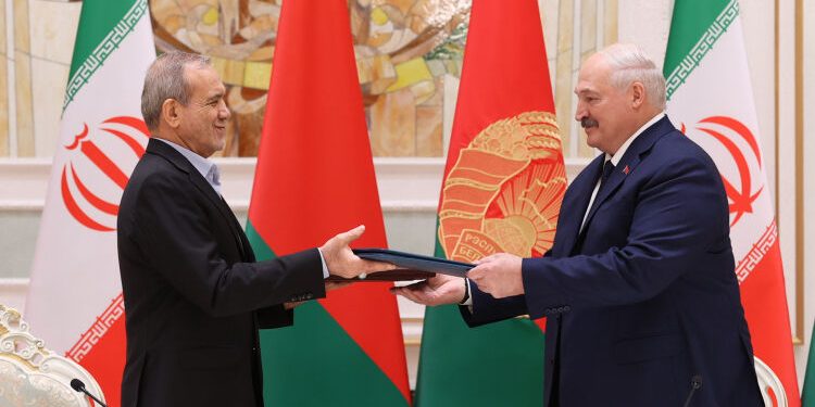 ایران و بلاروس در مسیر توسعه روابط اقتصادی و مقابله با یک طرفه و تحریم ها