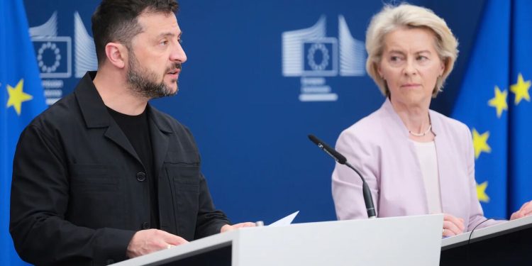 زلانسکی در واشنگتن ؛ اوکراین و اروپا برای به دست آوردن ضمانت های امنیتی تحت فشار قرار می گیرند