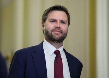 معاون رئیس جمهور ایالات متحده: بازدید پوتین و زلینسکی ممکن است جنگ اوکراین را متوقف کند