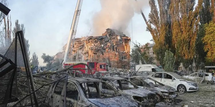 وزیر داخلی اوکراین: حمله روسیه به کیف چهار نفر کشته و چهار نفر را به همراه داشت