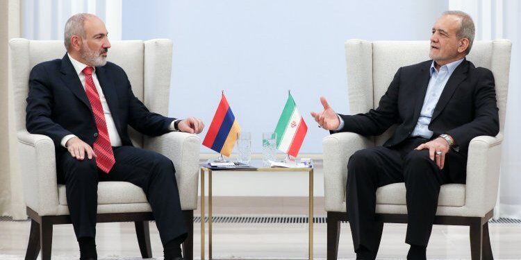 پاشینیان: ما در افتتاح پل مرزی دوم با ایران موافقت کردیم