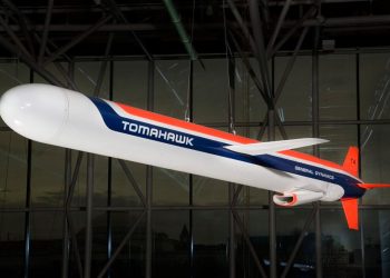 Axius: دانشجوی زلینسکی با موشک های Tamhawak از ترامپ