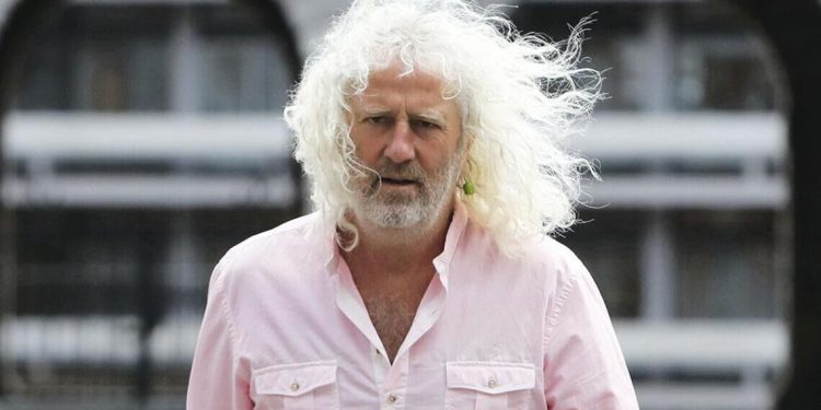 انتقاد والاس از استانداردهای مضاعف غربی برای برنامه هسته ای ایران و سلاح های هسته ای اسرائیل