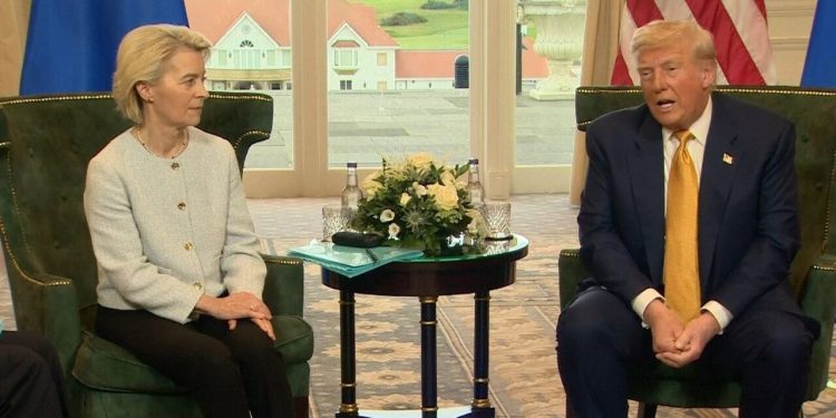 مشاوره ترامپ و رئیس کمیسیون اروپا برای افزایش فشار اقتصادی بر روسیه