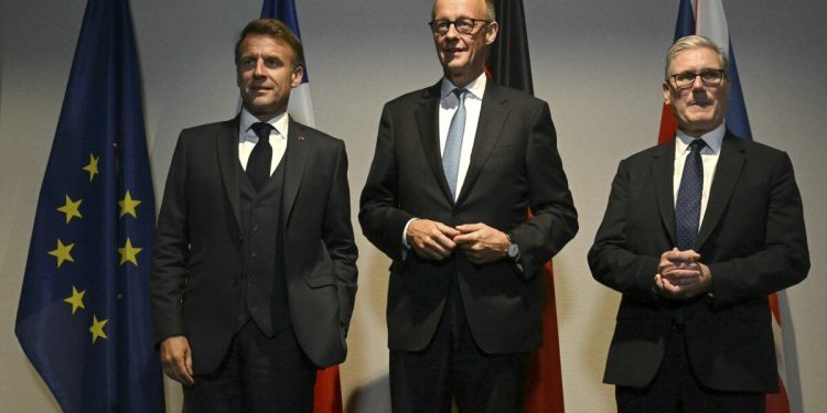 یک مکانیسم رسمی تروریستی/Troika اروپایی: دیپلماسی به پایان نرسیده است