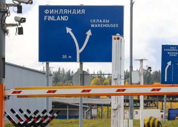 فنلاند در حال ساخت یک حصار امنیتی در یک متری مرز روسیه است