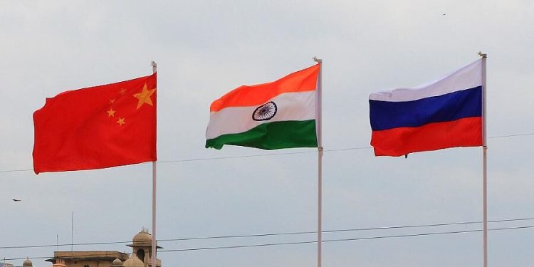 مقام آمریکایی: شرکت های چینی و هندی روسیه را تحریم کردند