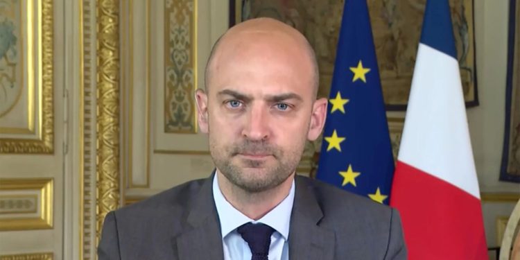 وزیر خارجه فرانسه: اتحادیه اروپا گسترش فساد را تحمل نخواهد کرد