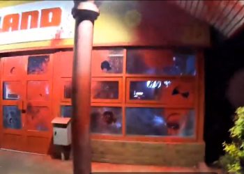 کارخانه تولید قطعات جنگی رژیم صهیونیستی مورد حمله فعالان انگلیسی قرار گرفت