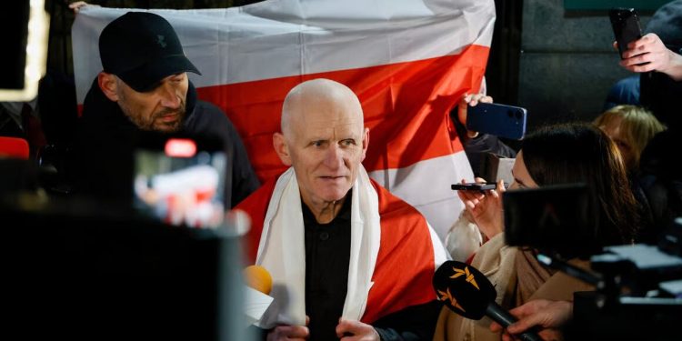 بلاروس 123 زندانی را پس از لغو تحریم های آمریکا آزاد کرد