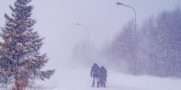 طوفان در اسکاندیناوی ۲ کشته/هزار خانه بدون برق بر جای گذاشت