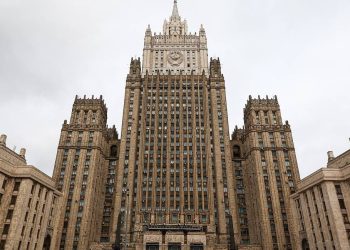 مقام روسی: پنجره گفتگوی روسیه و اتحادیه اروپا هنوز بسته نشده است