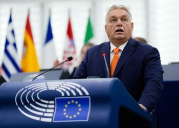 نخست وزیر مجارستان: اتحادیه اروپا در حال غرق شدن در فساد است