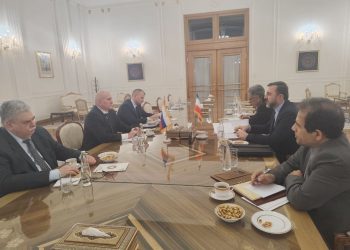 نشست دوجانبه نمایندگان ویژه ایران و روسیه در امور دریای خزر برگزار شد