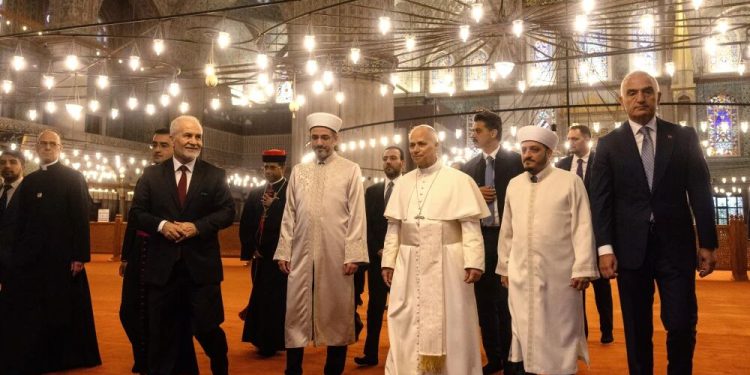 نیوزویک: «پاپ لئو» تجاوزات رژیم اسرائیل را محکوم نکرد