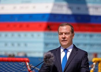 مدودف: ترامپ به صراحت اعلام کرده است که هدف آمریکا تصرف نفت ونزوئلا است